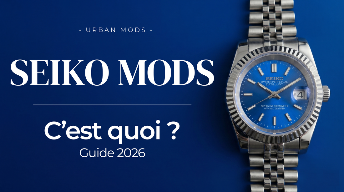 A Seiko Mod watch with a blue dial and a Jubilee bracelet is shown on a blue background, next to the text "SEIKO MODS C'est quoi ? Guide 2026."